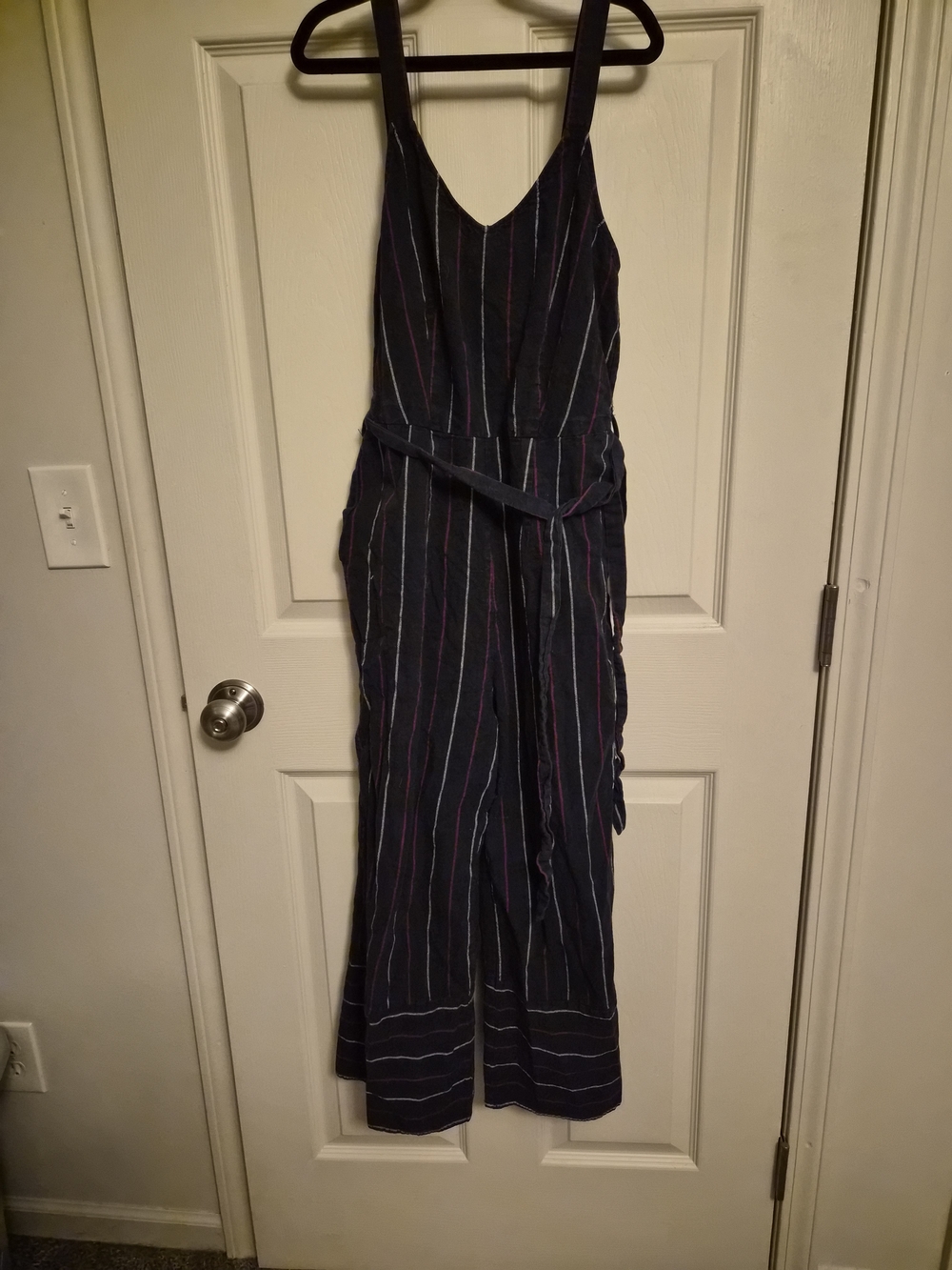 Universal Thread Navy Striped V-Neck Croppwd Wide-Leg Jumpsuit with Belt